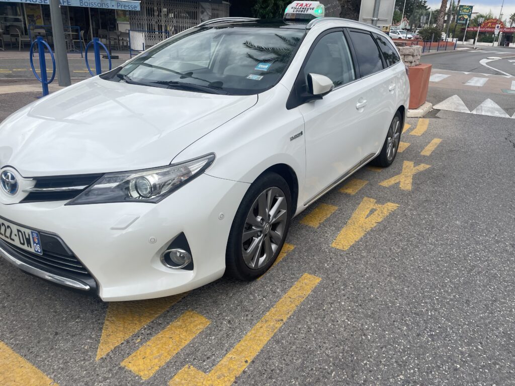 Taxi Villeneuve-Loubet Transfert Taxi Marina Baie des Anges vers Aéroport de Nice